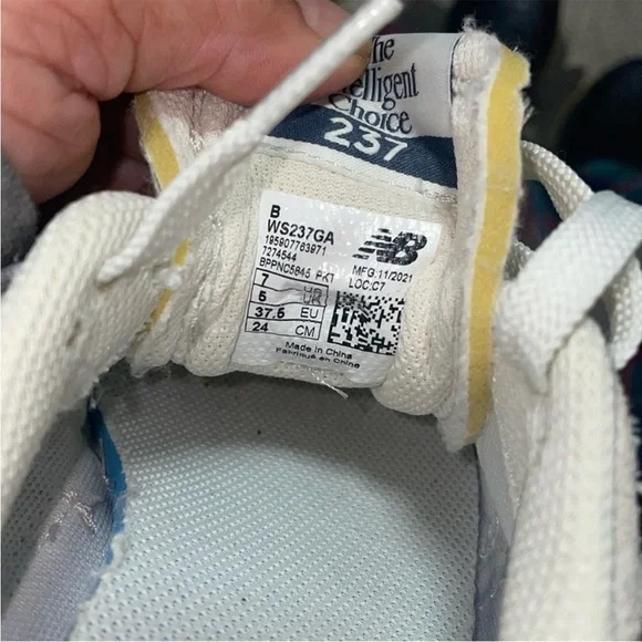 New Balance Women's Sneakers - Picture 7 of 8